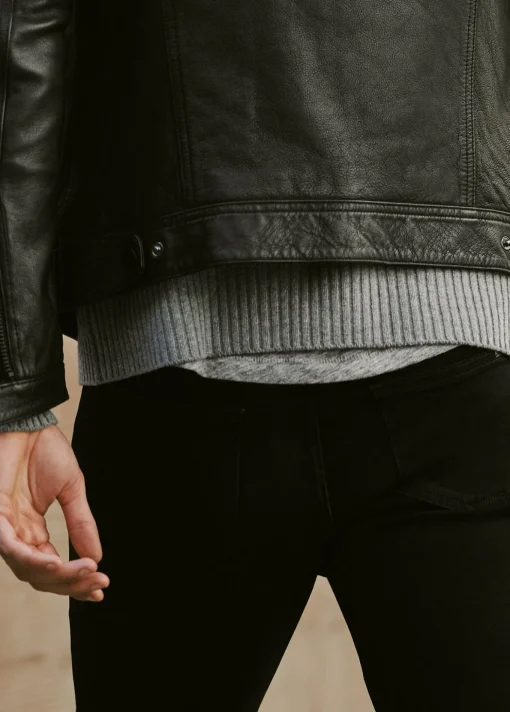 TEXTURED CREWNECK SWEATER