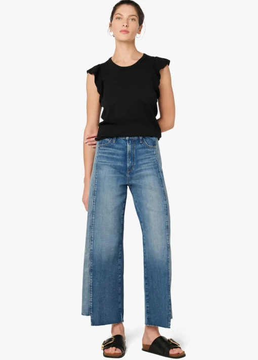 THE KAELI WEIGHTLESS TANK