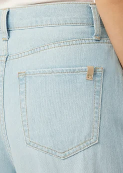 THE PLEATED WIDE LEG ANKLE