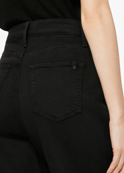 THE PLEATED WIDE LEG ANKLE