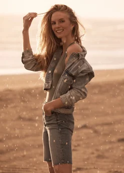 THE JOEY SHRUNKEN DENIM JACKET